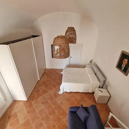 Casa Dei Nonni Apartment *